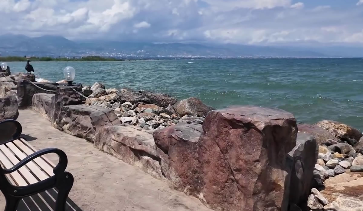 7 Days Burundi Lakes and National Parks Tour